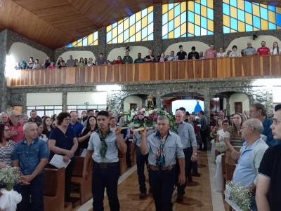 Missa dos Romeiros em Laranjeiras do Sul levou centenas de devotos ao SantuÃ¡rio